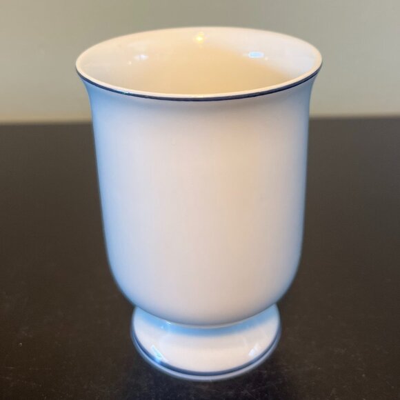 Stylized Floral Letter E Initial Monogram White Pedestal Cup Mug ~ GHC - Picture 6 of 7